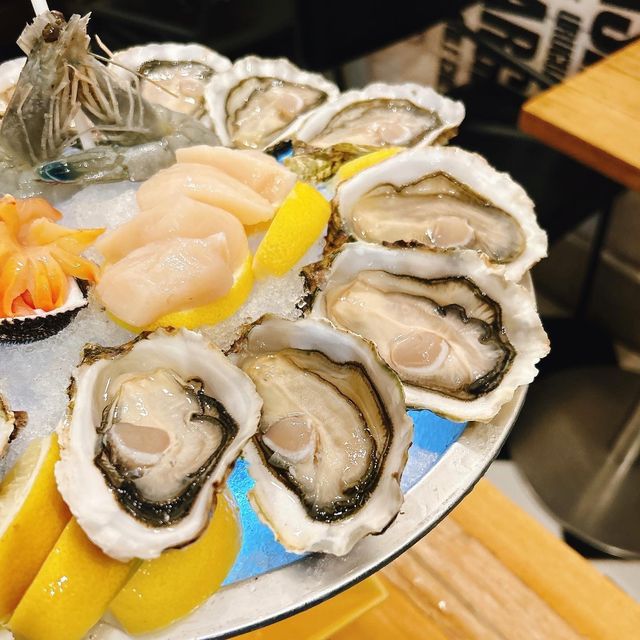對自己「蠔」啲😍天后生蠔專門店🦪勁鮮甜呀！