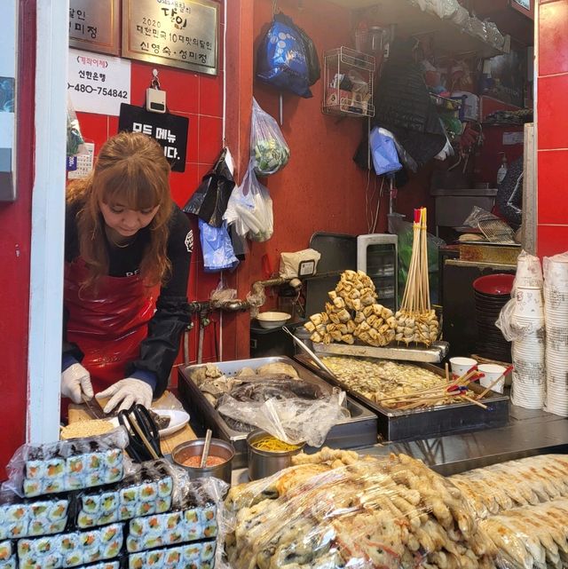 Tantalise Your Taste Buds at Sinsegae Tteokbokki