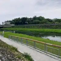沿溪而行，花蓮七腳川公園