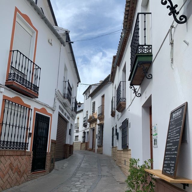 Most UNUSUAL place on EARTH! Most UNUSUAL place on EARTH!