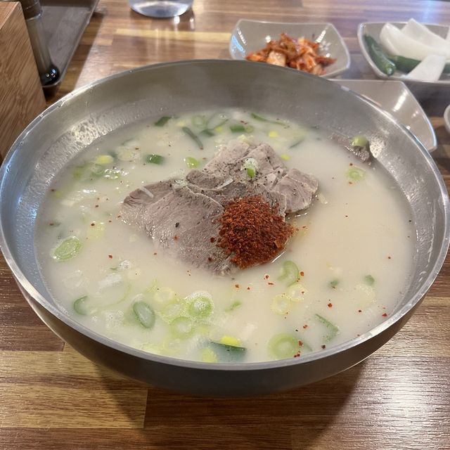 【韓国ソウル・東大門】済州島名物のコギグクスが食べられる「ハドンジン」