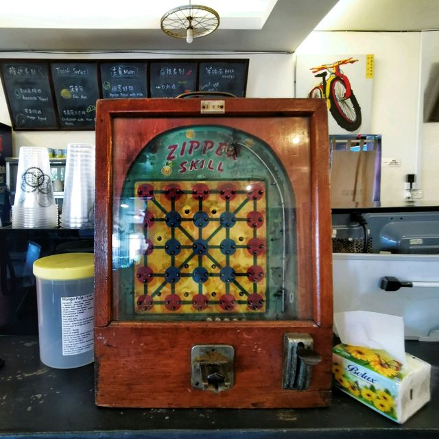 Old Bike Cafe, nice cafe in a small town! ☕