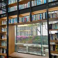 首爾浪漫🌹🌺🌷🪻唯美的「星空圖書館」🕋