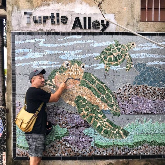 Turtle Alley, a hidden gem in Chinatown, KT