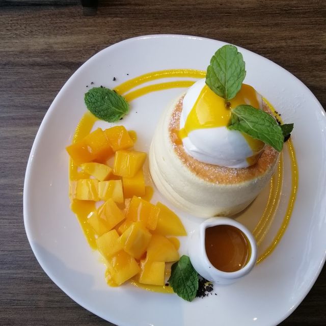 cute dessert @ Souffle Dessert Cafe,Puchong