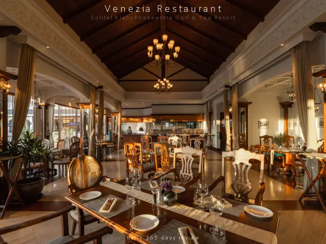 VENEZIA Restaurant is a luxurious Italian restaurant.