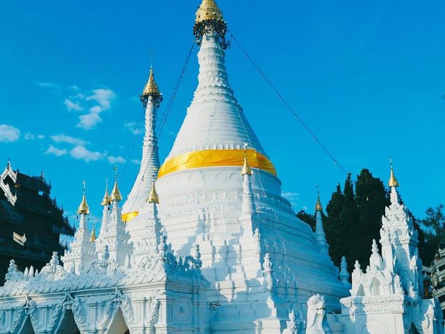 จุดชมวิวผาบ่อง แม่ฮองสอน 
