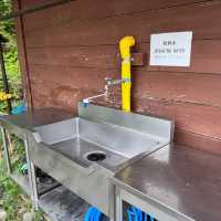 【山梨】伝説残る美しき池のテント場、白根小池小屋テント場