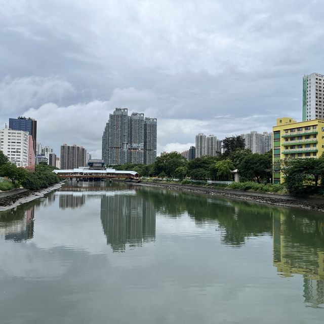 良辰美景屯門河