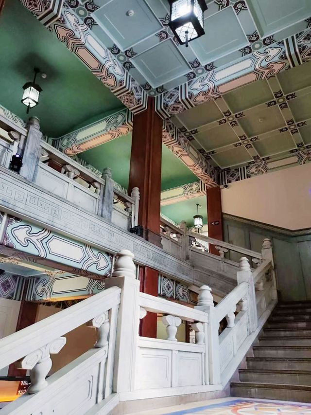 登「五層樓」，逛博物館
