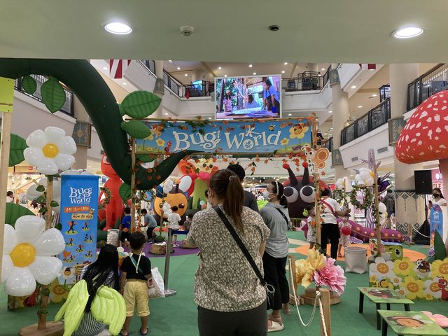 อาณาจักรแมลงยักษ์ BUG WORLD!