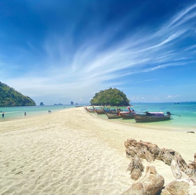 วันเดียวเที่ยวได้สี่เกาะ 