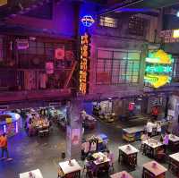 Cyberpunk 超現實⚡️⚡️與東門形成強烈對比！