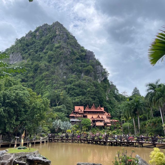 วัดถ้ำเขาวง ธรรมชาติหน้าฝน@อุทัยธานี🌿