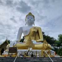 ขอพรพระเจ้าทันใจ วัดพระธาตุดอยคำ