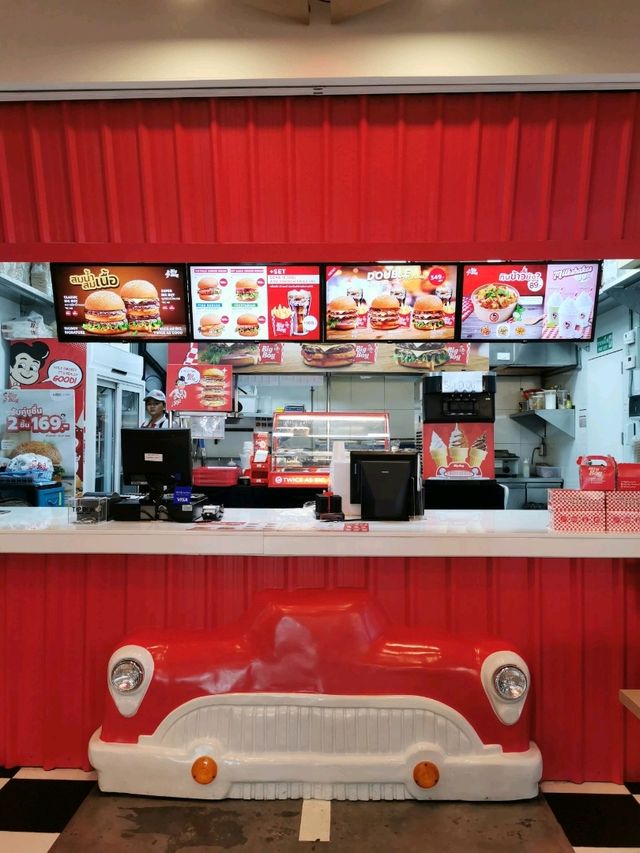 Big Boy ร้านเบอร์เกอร์ชื่อดังจากอเมริกา 🍔🍟🍦