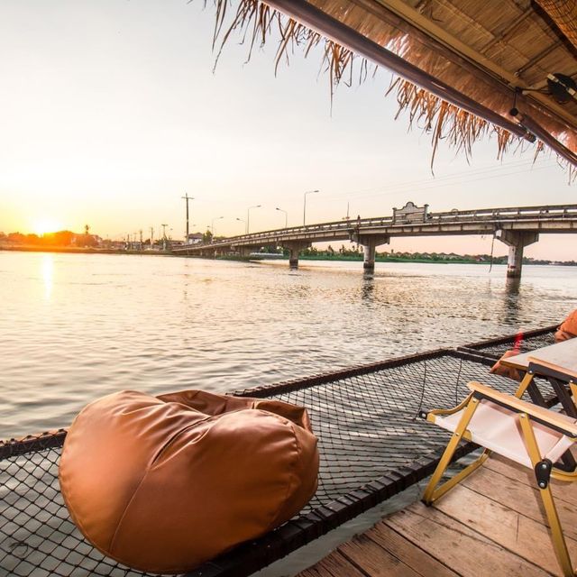 รักษ์น้ำคาเฟ่ Ruk Num Cafe