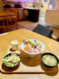 觀塘工廈抵食精緻定食