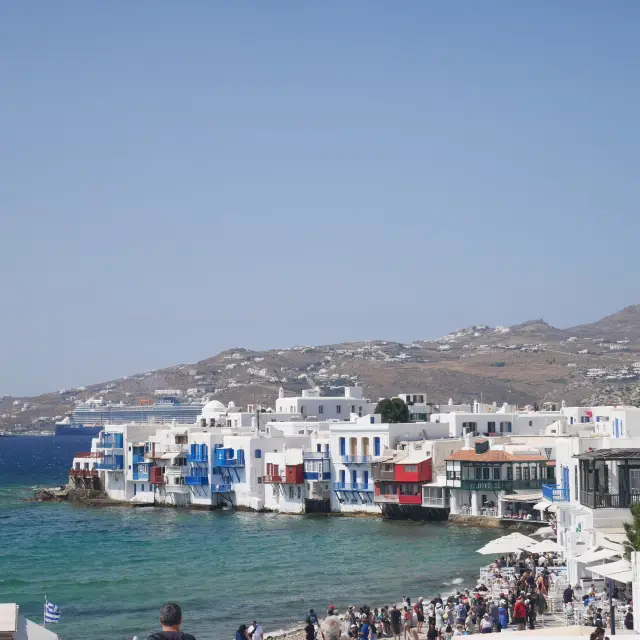 越夜越多人的希臘渡假島嶼Mykonos