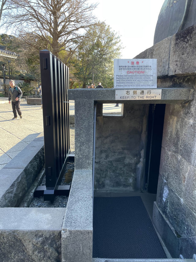【神奈川県】鎌倉大仏の胎内を拝観