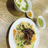 女神湖の「海老らぁ麺sora」でひと息