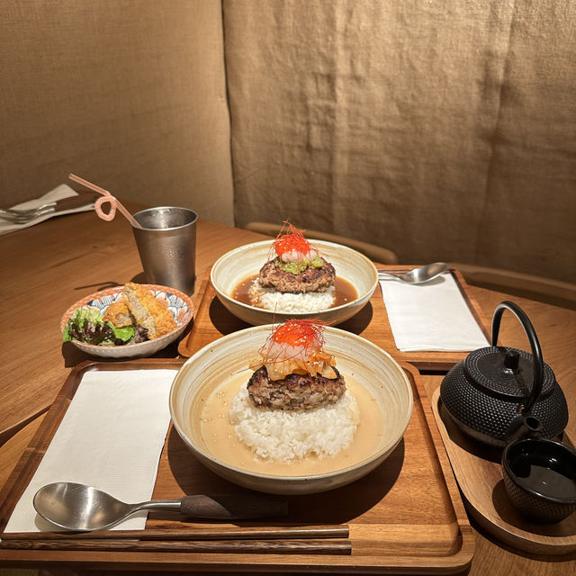 工廈美食！手打和牛漢堡 x 蘭王蛋 x 丼飯