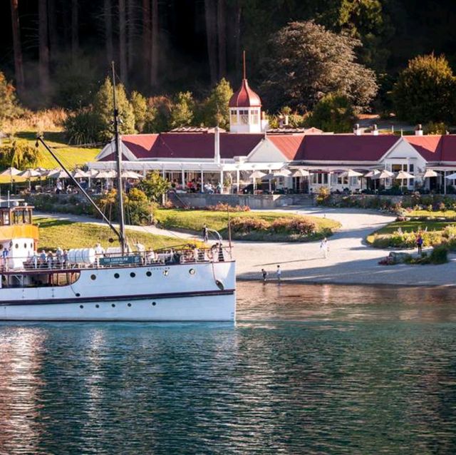 earslaw boat cruise, queenstown new zealans 