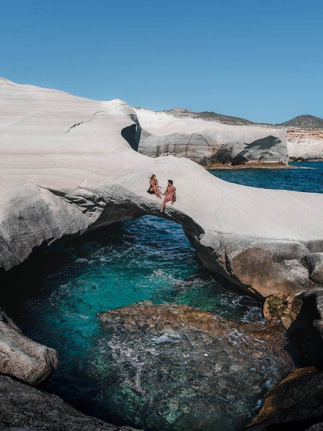  사라키니코 비치 - Sarakiniko Beach 