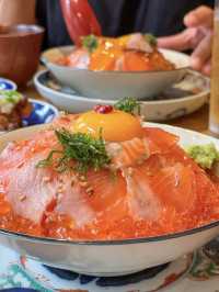 【福岡】博多駅前で贅沢海鮮丼ランチを