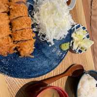 狎鴎亭ロデオ 激うま トンカツ - コンバン -