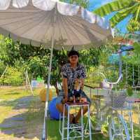 ชายนาคาเฟ่ นนทบุรี