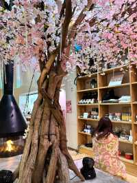 【埼玉(大宮)】花粉症で外でたくない方必見！お風呂も入れる屋内でお花見デートはここ！