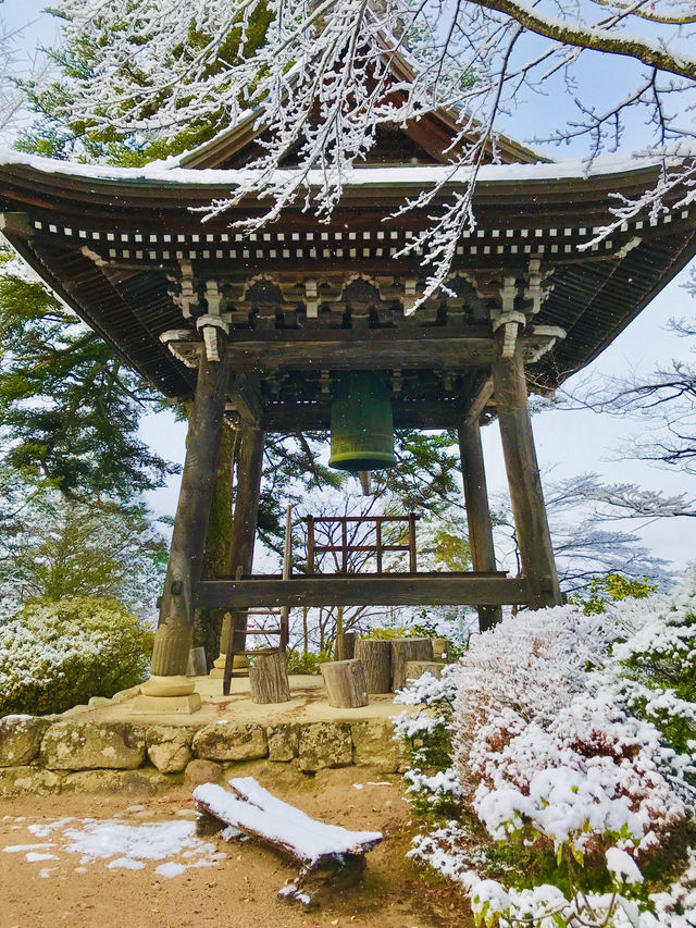 The timeless charm of the late 12th-century temple 🇯🇵