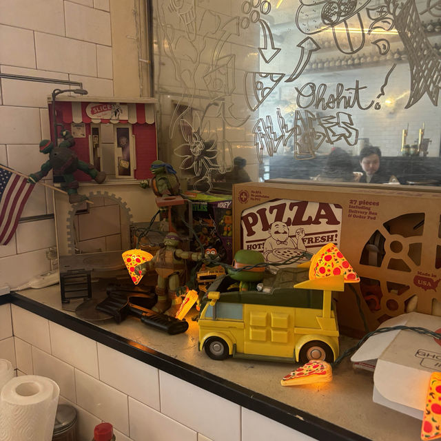 【カフェ巡り】東京 渋谷 PIZZA SLICE カジュアルな雰囲気で味わうNYスタイルピザ