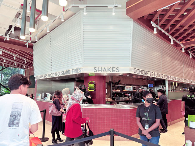Burger Bliss: Shake Shack's Debut in TRX Kuala Lumpur