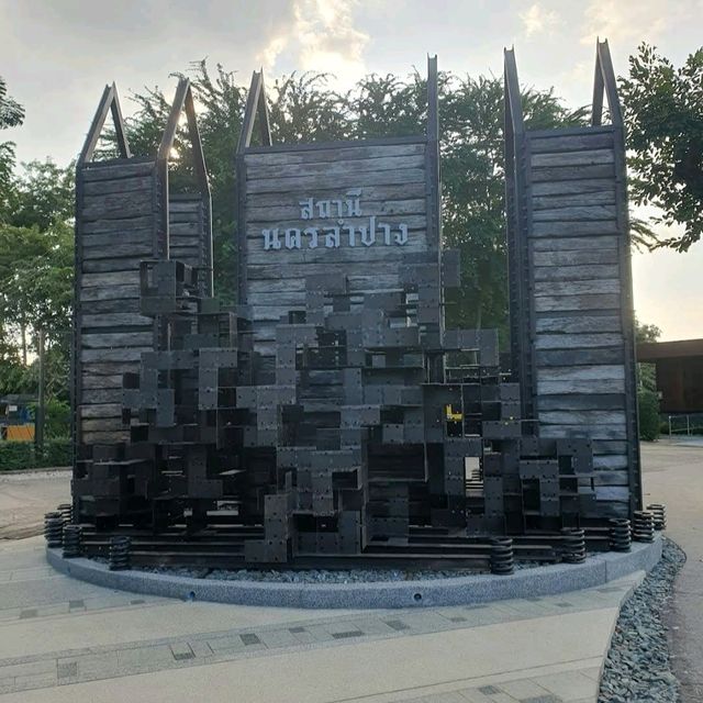 เที่ยวสะพานดำ เช็คอินตลาดรัตน(เก๊าจาว)-ลำปาง