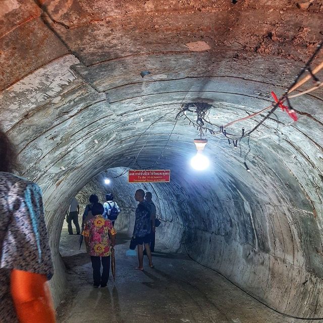 วัดสามพราน ชมพญามังกรตะกายฟ้า