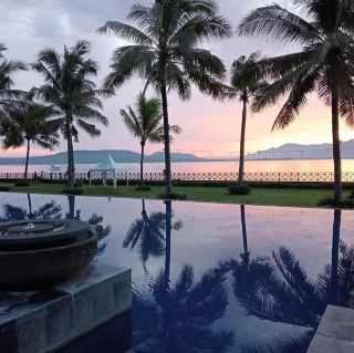 Coastal Comfort at Its Finest: Ketapang Indah Hotel Delights