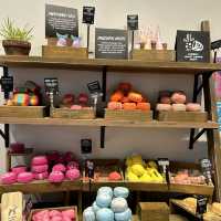 Indulge in Bath Art at LUSH: A Sensory Shopping Experience