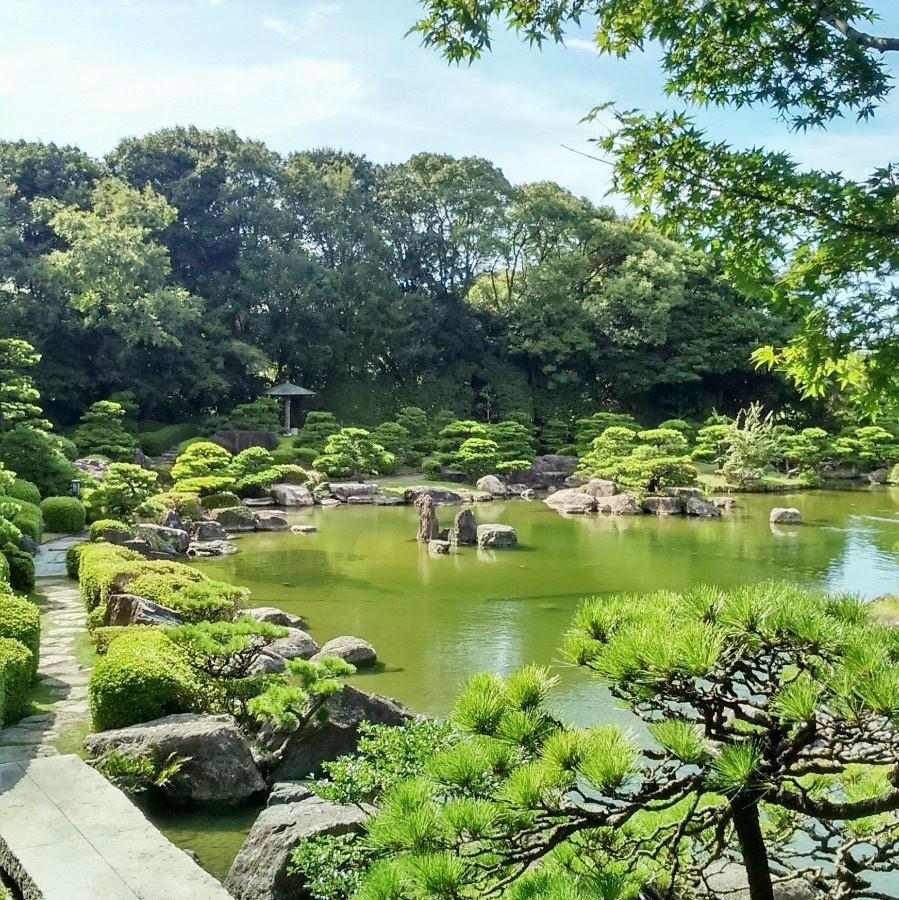 Hidden Spot) Check in at the Japanese Garden at Ohori Park in