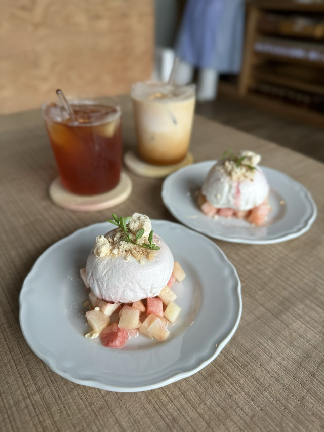 【福岡カフェ】並んでても食べたいスイーツがそこに🍑✨️