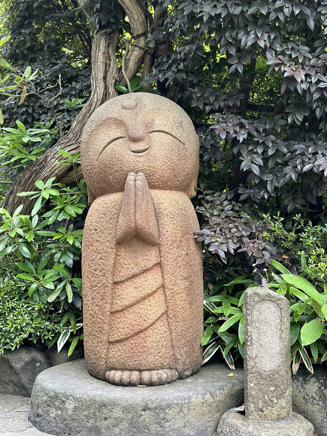 Kamakura with Thousands of Buddha