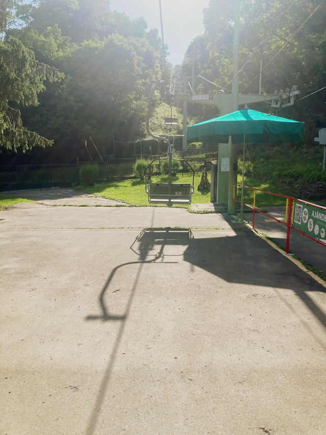 不可不知，原來布達佩斯有隱世椅式纜車可以俯瞰城市美景，絕對不可錯過！