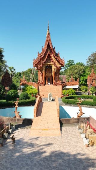 วัดภูเขาแก้ว   จ.อุบลราชธานี