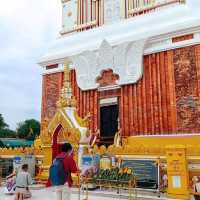 พระธาตุพนมฯ วัดดังนครพนม