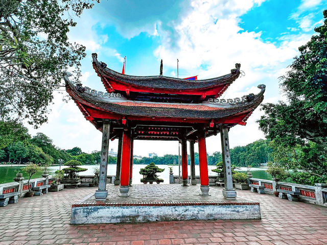 Ngoc Son Temple