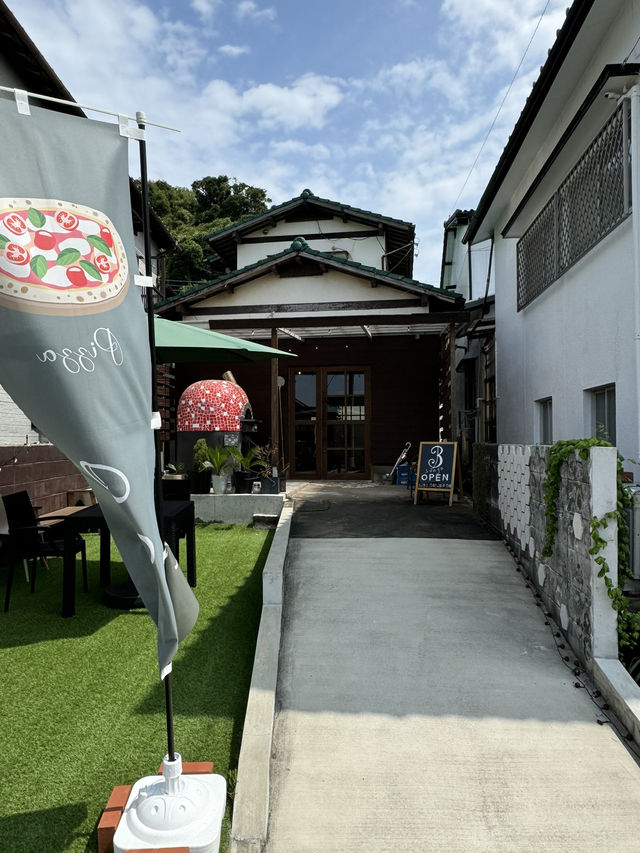 【福岡カフェ】土日しか開かないカフェ✨️ピザ窯で焼くピザがおすすめ🍕
