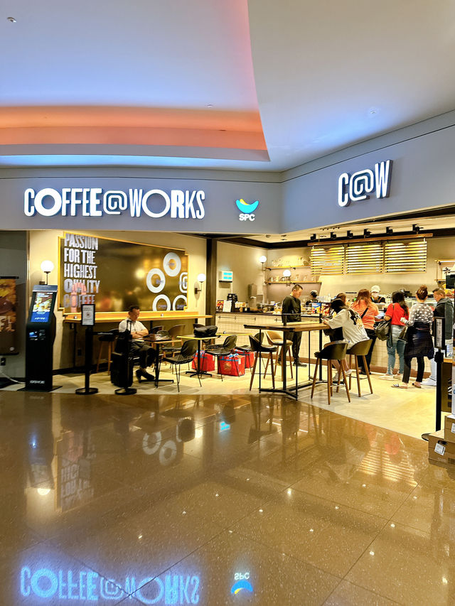 【韓国/ソウル】24時間🈺飛行機乗る時にいつでも買えちゃうカフェ