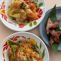 ชู้ลาวชู้รส ส้มตำสูตรลาว ที่เอาใจคนกรุงไปเต็มๆ