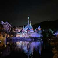 The world's first Frozen-themed land in Disneyland